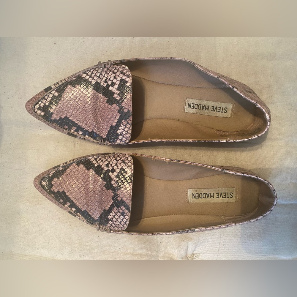 Steve Madden flat loafers